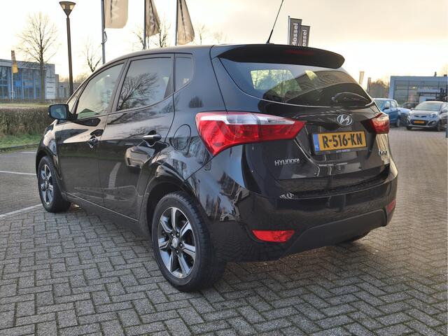 Hyundai IX20 1.6i Go! Automaat Airco Navi+BT+Camera Stoel+Stuurverw. ECC Panodak Cr.Control PDC