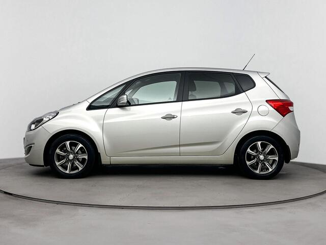 Hyundai IX20 1.4i Go! | Navigatie | achteruit camera | Airco | Cruise Controle |