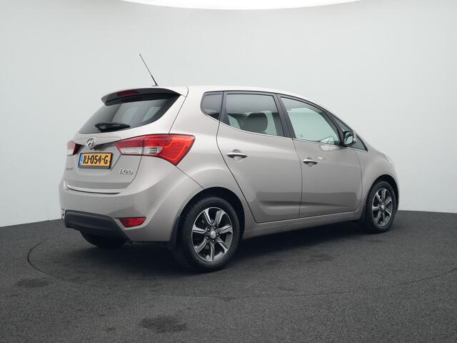 Hyundai IX20 1.4i Go! | Navigatie | Camera | Airco |