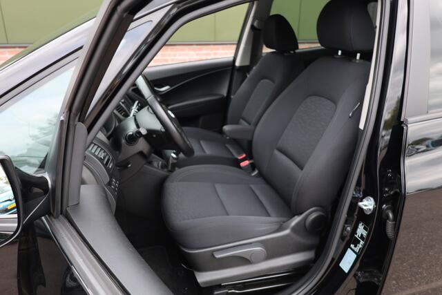 Hyundai IX20 1.4i Go!, Nieuwstaat, Airco, Navigatie, Telefoon, Achteruitrijcamera, Parkeersensoren, Hoge instap, Org NL auto, Isofix, 16 inch lichtmetaal met all season banden