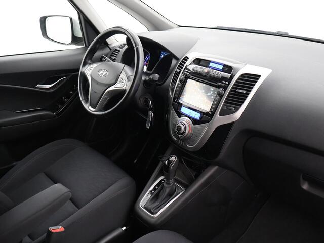 Hyundai IX20 1.6i 125 PK AUTOMAAT + TREKHAAK | CAMERA | NAVIGATIE | CLIMATE | CRUISE CONTROL