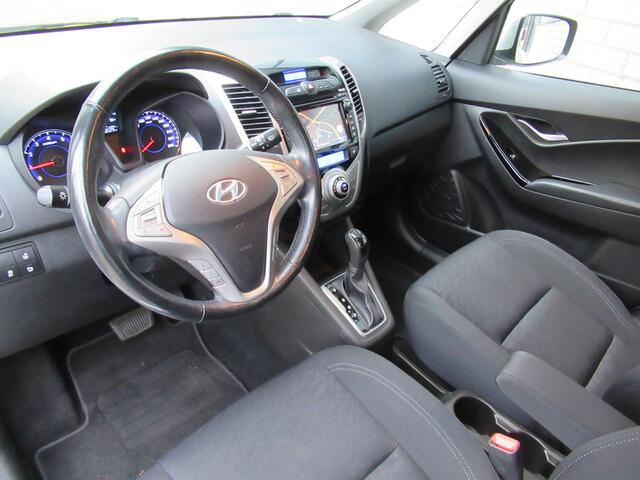 Hyundai IX20 1.6i Premium Automaat 1e eigen | dealer onderh | navi | camera | stoel + stuur verw.
