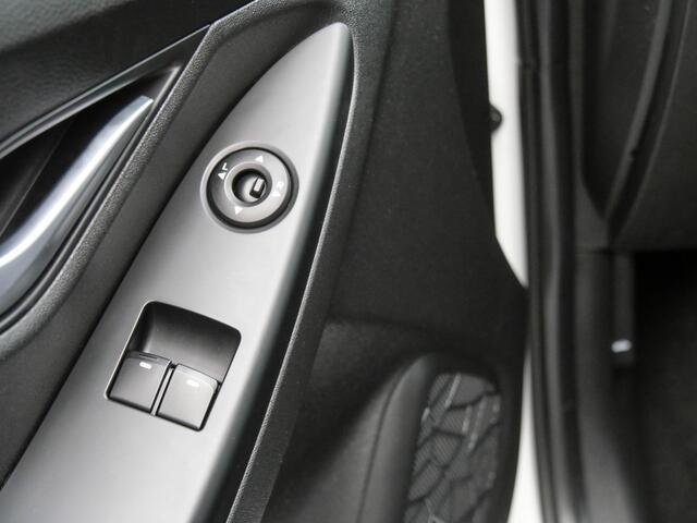 Hyundai IX20 1.4i Go! | TREKHAAK | CAMERA |