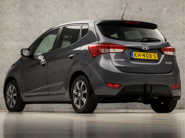 Hyundai IX20 1.4i Go! (APPLE CARPLAY, AIRCO, CAMERA, SPORTSTOELEN, PARKEERSENSOREN, TREKHAAK, GETINT GLAS, LM VELGEN, NIEUWSTAAT)