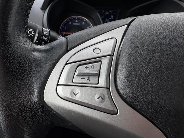 Hyundai IX20 1.6i Go! / Airco / Cruise Controle / Navigatie / Bluetooth / Afneembare Trekhaak 1100 kg Geremd /