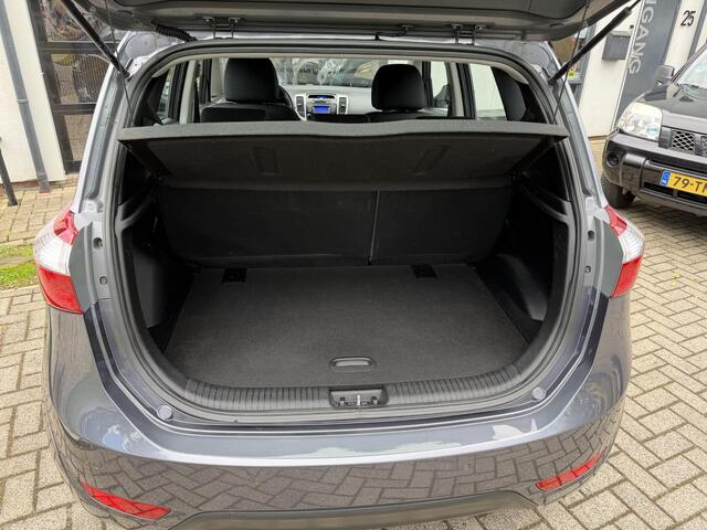 Hyundai IX20 1.6i Go! Automaat | 16" | Winterpakket