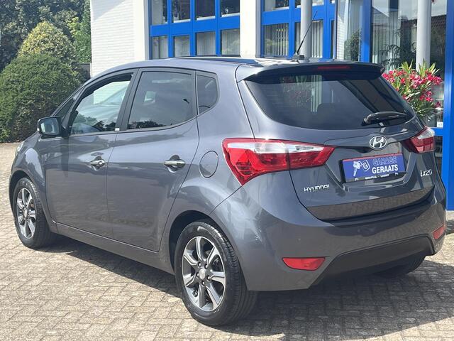 Hyundai IX20 1.6i Premium l Automaat, Stoel/stuur-verwarming, Camera, Cruise control, Multi-functioneel stuurwiel, Parkeersensoren achter, Lichtmetalen velgen,