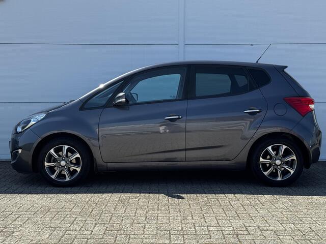 Hyundai IX20 1.4i Go! / Navigatie / Achteruitrijcamera / Bluetooth telefoonvoorbereiding / parkeersensoren achter/