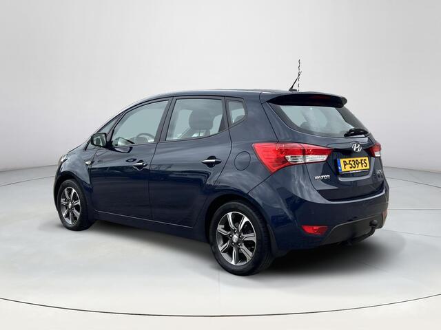 Hyundai IX20 1.6i Go! | Trekhaak| Navigatie| Achteruitrijcamera| Climate control| Cruise control|stoelverwarming|