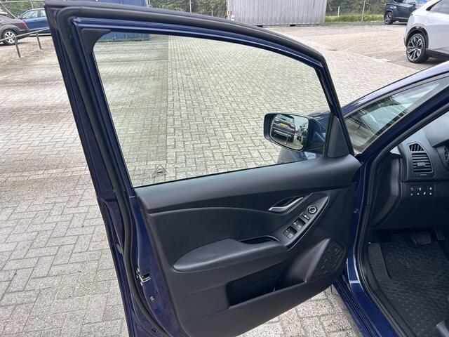 Hyundai IX20 1.6i Go! | Trekhaak| Navigatie| Achteruitrijcamera| Climate control| Cruise control|stoelverwarming|