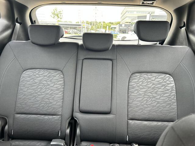 Hyundai IX20 1.6i Go! | Trekhaak| Navigatie| Achteruitrijcamera| Climate control| Cruise control|stoelverwarming|