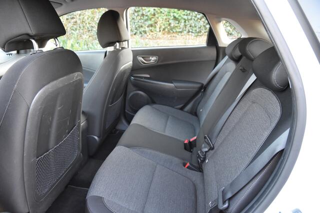 Hyundai Kona EV Comfort 64 kWh | 204PK | CARPLAY | CAMERA