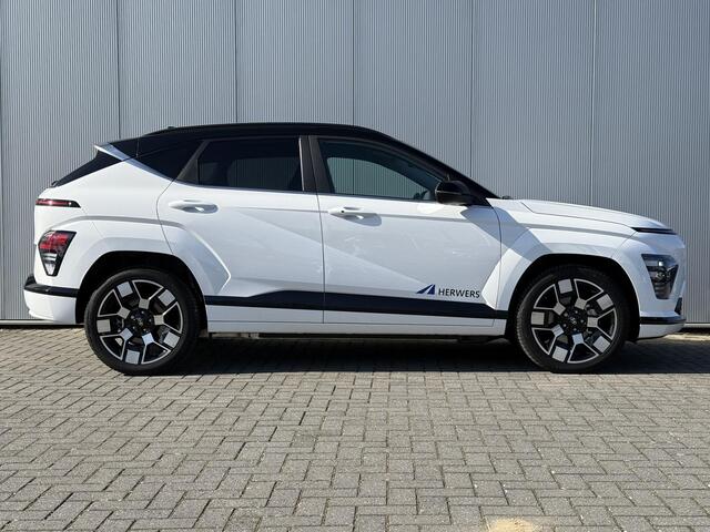 Hyundai Kona Electric Comfort Smart 65.4 kWh / 514 KM WLTP / Dodehoekdetectie / Stoel & Stuurverwarming / Elek. Achterklep / All Seasonbanden / 19 Inch /