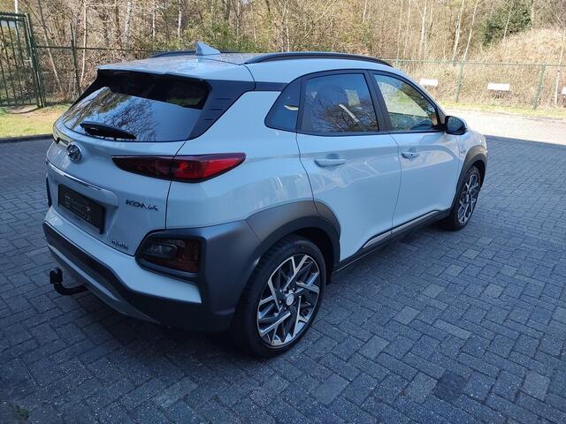 Hyundai Kona 1.6 GDI HEV Premium Navigatie Leder Carplay Trekhaak Full Options