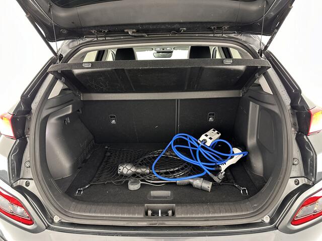 Hyundai Kona EV Premium 64 kWh (INCL-BTW) *FULL-LEATHER | HEAD-UP | FULL-LED | NAVI-FULLMAP | DAB | ADAPTIVE-CRUISE | KRELL-AUDIO | KEYLESS | CAMERA | BLIND-SPOT | LANE-ASSIST | DIGI-COCKPIT | COMFORT-SEATS | 17''ALU*