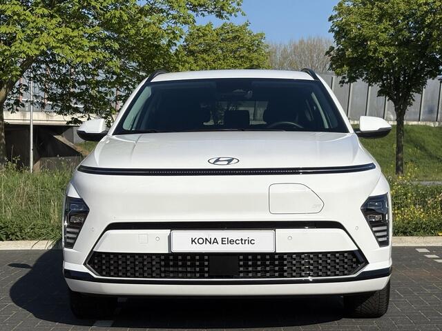 Hyundai Kona Electric Comfort Smart 65.4 kWh |¤3200 KORTING|CAMERA|NAVIGATIE|STOEL/STUURVERWARMING|