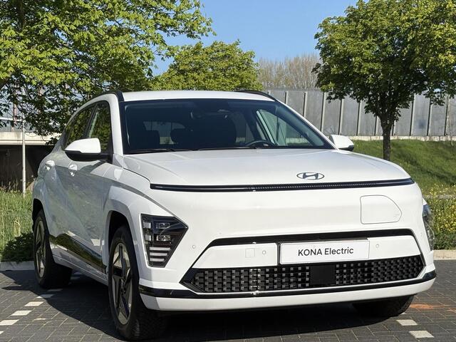 Hyundai Kona Electric Comfort Smart 65.4 kWh |¤3200 KORTING|CAMERA|NAVIGATIE|STOEL/STUURVERWARMING|