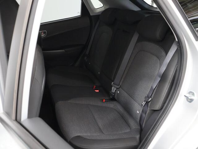 Hyundai Kona EV Fashion 64 kWh | Schuif/Kanteldak | Warmtepomp | Parkeercamera | Krell Audio | Cruise Control Adaptief | Parkeercamera |