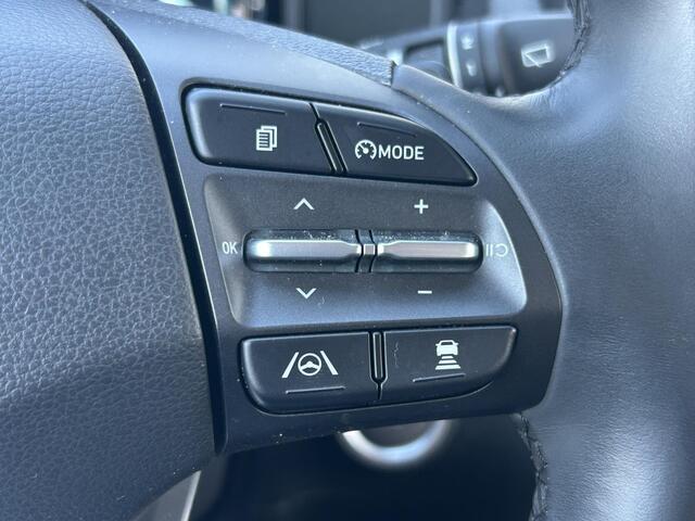 Hyundai Kona EV Comfort 39 kWh / Airco Automatisch / Apple&Android Carplay / Cruise Control Adaptief / Volledig Dealer Onderhouden / Camera /