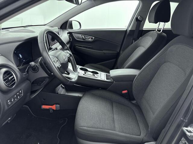 Hyundai Kona EV Fashion 64 kWh | Navigatie | Climate Controle | Apple Carplay | achteruitrij Camera |