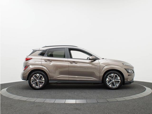 Hyundai Kona EV Fashion 64 kWh | Private lease 569 p.m.