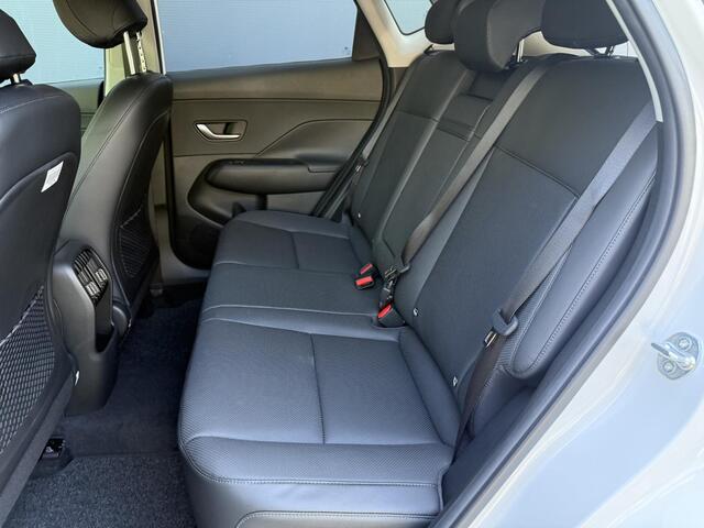 Hyundai Kona 1.6 GDI HEV Premium / Elektrische Stoelen met geheugen / Stoel Verkoeling + Verwarming / Airco Climate Control / Adaptive Cruise Control / 1300KG Trekgewicht /