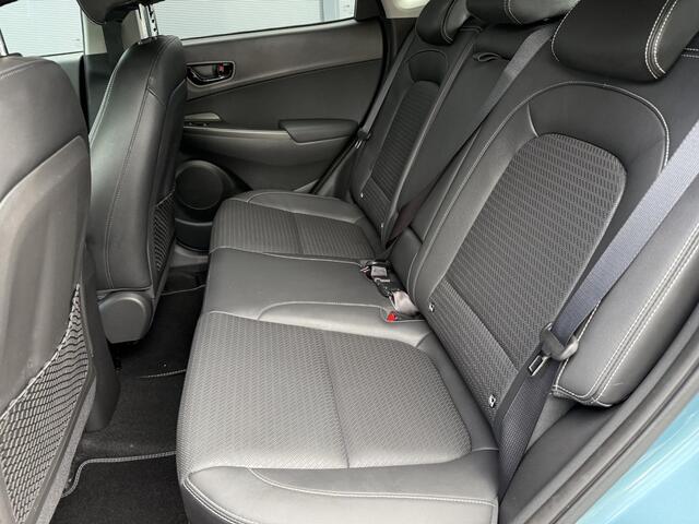 Hyundai Kona 1.6 GDI HEV Premium / Elektrische Stoelen / Blindspot / Head-Up Display / Stoel Verwarming+Verkoeling / Achteruitrijcamera /