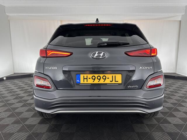 Hyundai Kona EV Fashion 64 kWh [ 3-Fase ] (INCL.BTW) *ADAPTIVE-CRUISE | NAVI-FULLMAP | KEYLESS | CAMERA | KRELL-AUDIO | COMFORT-SEATS | COMFORT-SEATS | PDC | 17''ALU*