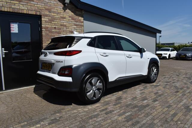 Hyundai Kona EV PREMIUM 64 KWH, HUD, Navi, Camera