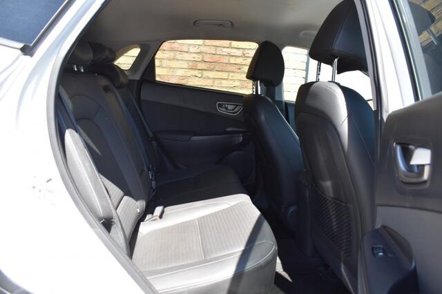 Hyundai Kona EV PREMIUM 64 KWH, HUD, Navi, Camera