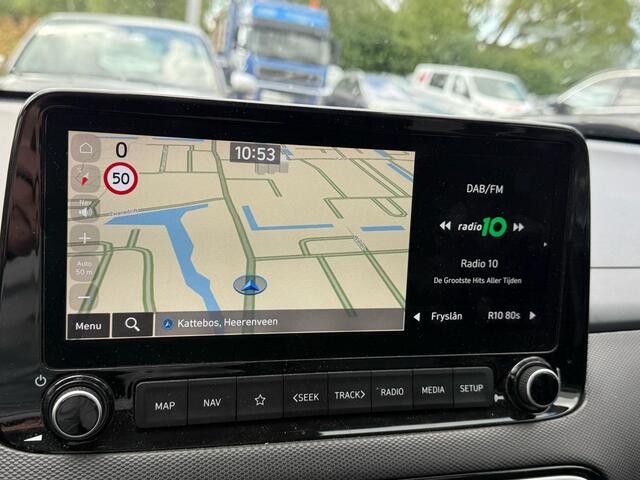 Hyundai Kona 1.6 GDI HEV Premium 104pk Trekhaak | Achteruitrijcamera | Head Up Display | Volledig Leder | Dodehoeksensoren