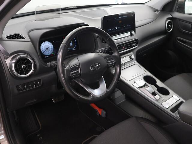 Hyundai Kona EV Fashion 64 kWh | Navigatiesysteem | Parkeercamera | Head Up Display | Cruise control Adaptief
