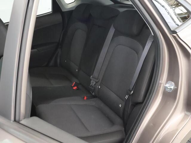 Hyundai Kona EV Fashion 64 kWh | Navigatiesysteem | Parkeercamera | Head Up Display | Cruise control Adaptief