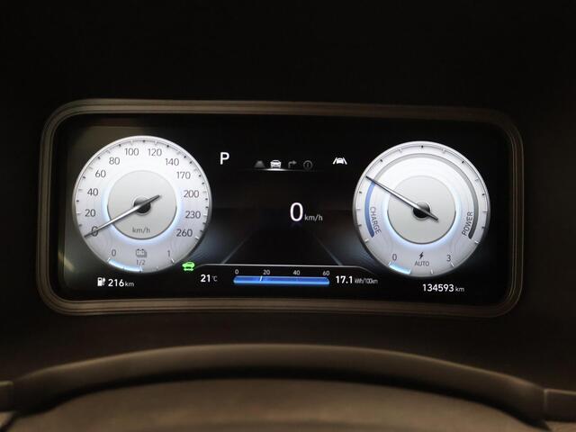 Hyundai Kona EV Fashion 64 kWh | Navigatiesysteem | Parkeercamera | Head Up Display | Cruise control Adaptief