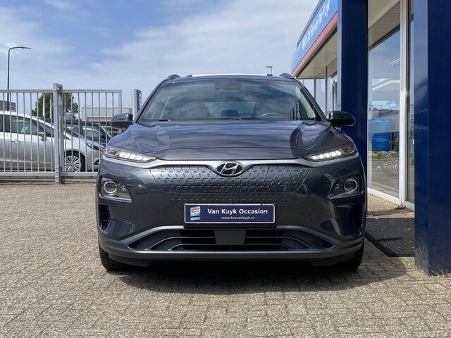 Hyundai Kona EV Premium 64 kWh