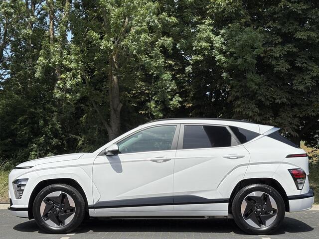 Hyundai Kona Electric Premium 65.4 kWh | Lederen bekleding incl ventilatie & verwarming | Apple Carplay & Android Auto | 360 Camera| Dodehoek detectie | | 17'' Lmv |