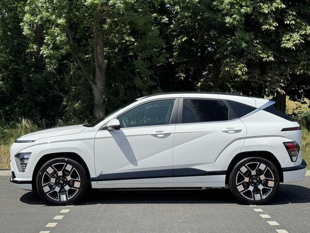 Hyundai Kona Electric Premium 65.4 kWh | Lederen bekleding incl ventilatie & verwarming | Navi & Apple Carplay & Android Auto | 360 Camera| Dodehoek detectie | | 17'' Lmv |