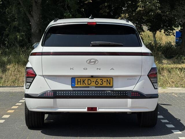 Hyundai Kona Electric Premium 65.4 kWh | Lederen bekleding incl ventilatie & verwarming | Navi & Apple Carplay & Android Auto | 360 Camera| Dodehoek detectie | | 17'' Lmv |