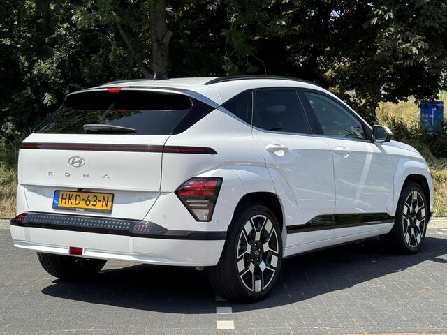 Hyundai Kona Electric Premium 65.4 kWh | Lederen bekleding incl ventilatie & verwarming | Navi & Apple Carplay & Android Auto | 360 Camera| Dodehoek detectie | | 17'' Lmv |