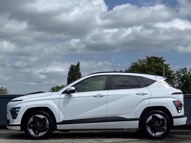 Hyundai Kona Electric Premium 65.4 kWh | Lederen bekleding incl ventilatie & verwarming | Apple Carplay & Android Auto | 360 Camera| Dodehoek detectie | | 17'' Lmv |