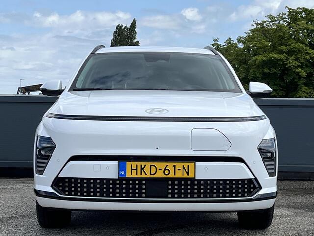 Hyundai Kona Electric Premium 65.4 kWh | Lederen bekleding incl ventilatie & verwarming | Apple Carplay & Android Auto | 360 Camera| Dodehoek detectie | | 17'' Lmv |