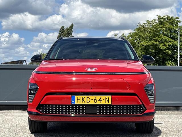 Hyundai Kona Electric Premium 65.4 kWh | Lederen bekleding incl ventilatie & verwarming | Contrasterend dakkleur | Apple Carplay & Android Auto | 360 Camera| Dodehoek detectie | | 19'' Lmv |