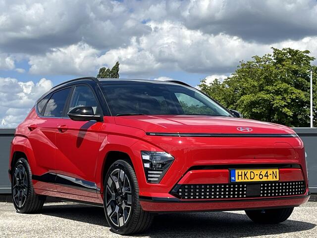 Hyundai Kona Electric Premium 65.4 kWh | Lederen bekleding incl ventilatie & verwarming | Contrasterend dakkleur | Apple Carplay & Android Auto | 360 Camera| Dodehoek detectie | | 19'' Lmv |