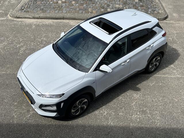 Hyundai Kona 1.6 GDI HEV Fashion OPEN DAK HEAD ADAPT CRUISE CAMERA LED NAVI ECC TREKHAAK