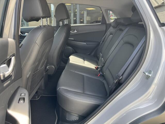 Hyundai Kona 1.6 GDI HEV Premium | Trekhaak 1350kg! | Leder | Navigatie | Sto