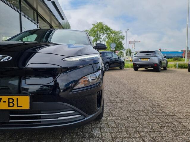 Hyundai Kona EV FASHION 64 KWH 3-FASE/WARMTEPOMP HEAD-UP DISPLAY