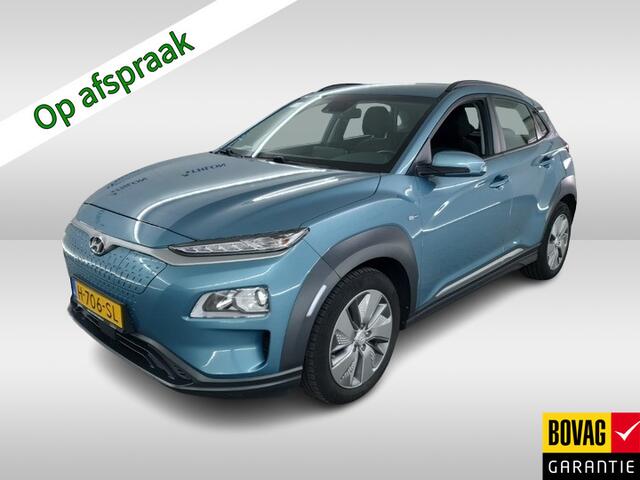 Hyundai Kona EV Comfort 64 kWh (204 PK) 1e-Eig. & Dealer-Onderh. BOVAG-Garantie. NL-Auto. 3-Fase, Warmtepomp, Navigatie/Apple-Carplay/Android-Auto, Adaptive-Cruisecontrol, Keyless-Entry/Start, Achteruitrijcamera, Parkeersensoren, DAB, Lm-Velgen-17Inch, Privacy-Glas