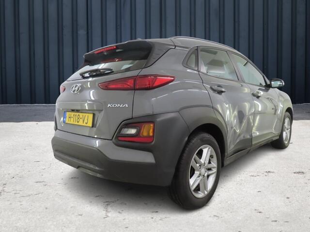 Hyundai Kona 1.0 T-GDI Comfort (120 PK) 1e-Eig. & Keurig-Onderh. BOVAG-Garantie. NL-Auto. Navigatie/Apple-Carplay/Android-Auto, Cruisecontrol, Achteruitrijcamera, Parkeersensoren, DAB, Lm-Velgen-16Inch, Privacy-Glas
