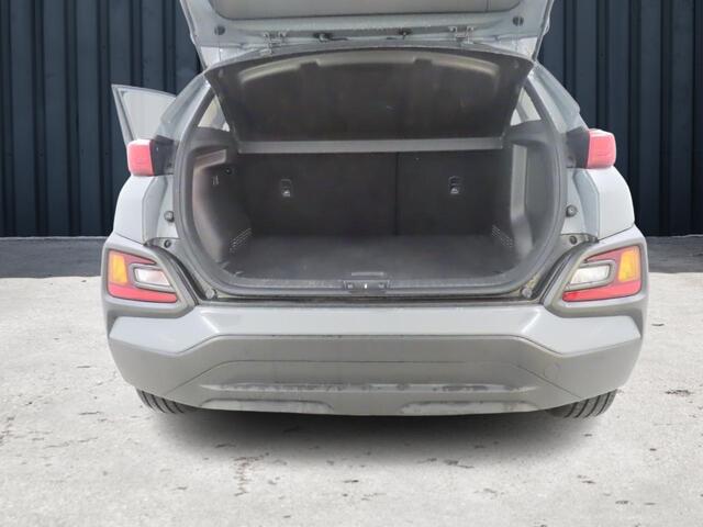 Hyundai Kona 1.0 T-GDI Comfort (120 PK) 1e-Eig. & Keurig-Onderh. BOVAG-Garantie. NL-Auto. Navigatie/Apple-Carplay/Android-Auto, Cruisecontrol, Achteruitrijcamera, Parkeersensoren, DAB, Lm-Velgen-16Inch, Privacy-Glas