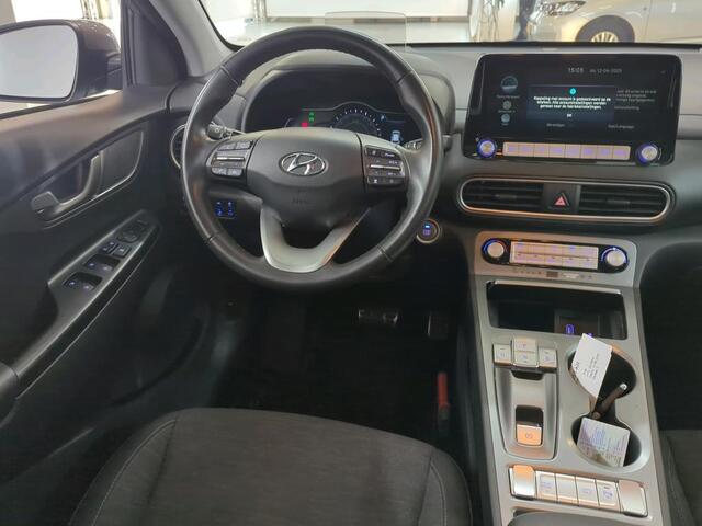 Hyundai Kona EV Fashion 64 kWh 1e eign| NL-AUTO| NAVI |